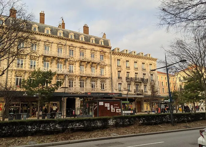 Equipe Hyper Centre De Appartement *